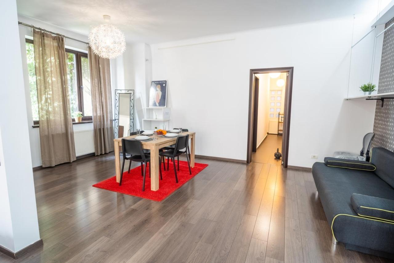 Cozy & Spacious Flat Near Victoriei Square Βουκουρέστι Εξωτερικό φωτογραφία