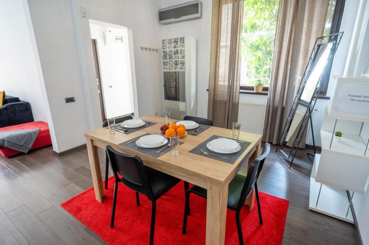 Cozy & Spacious Flat Near Victoriei Square Βουκουρέστι Εξωτερικό φωτογραφία