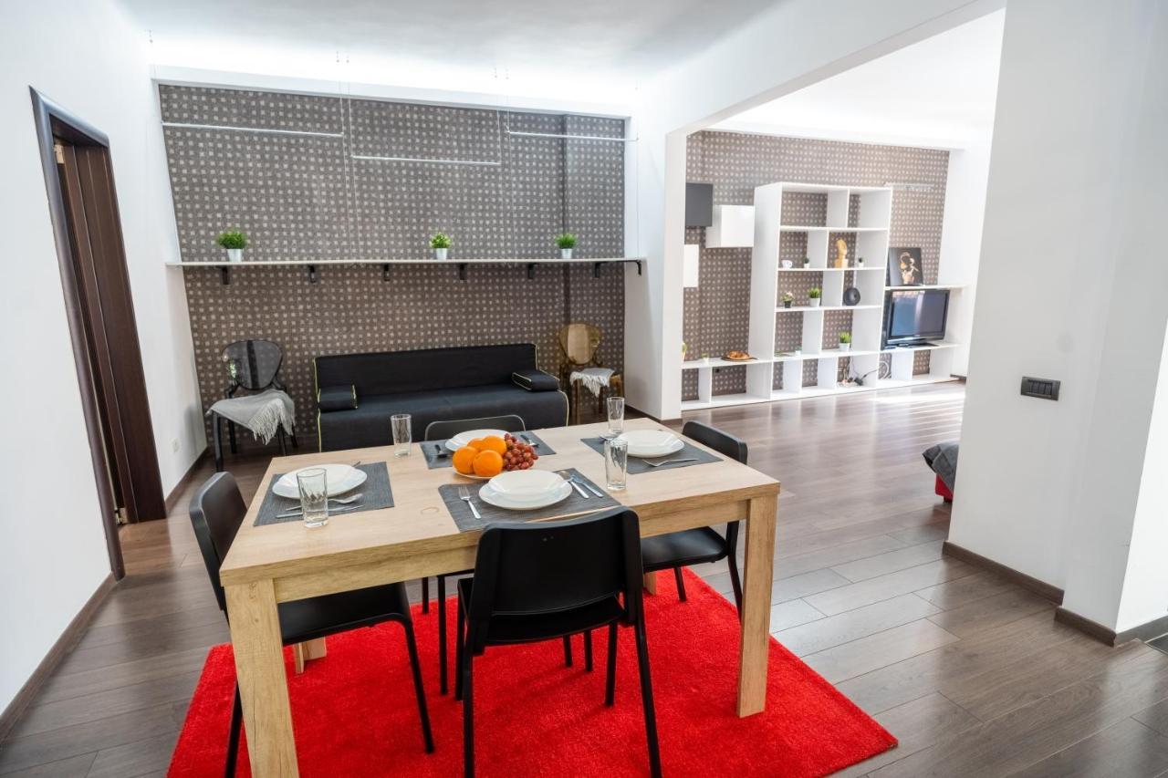 Cozy & Spacious Flat Near Victoriei Square Βουκουρέστι Εξωτερικό φωτογραφία
